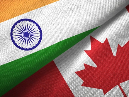 Mối quan hệ thương mại Canada-Ấn Độ / Cờ